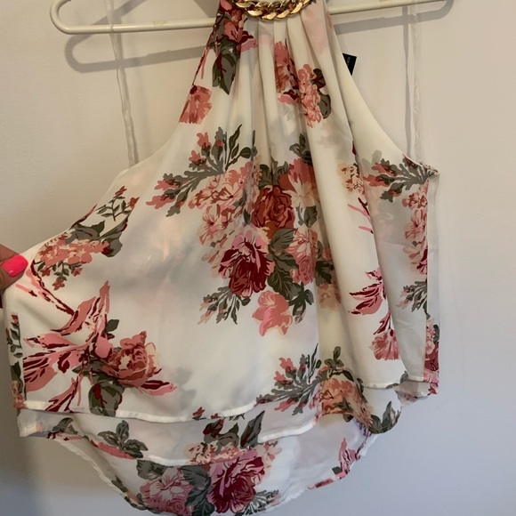 Cute summer halter top (2 for 20$) - Picture 2 of 4